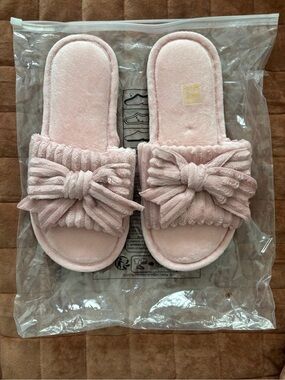 Soft Pink Bow Slide Slippers